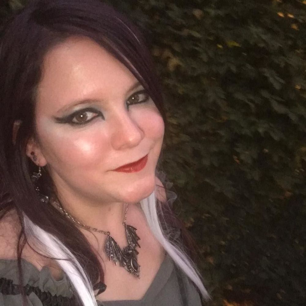 Meet your Posher, Sierra